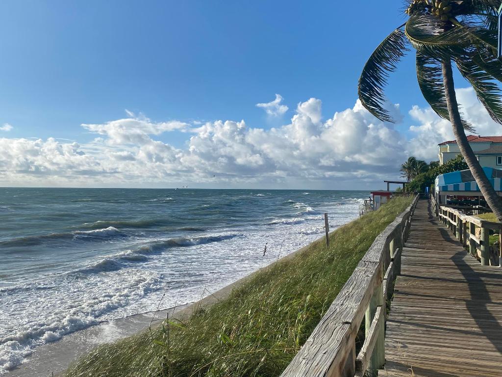 PALM BEACH VILLAS CONDO - Residential