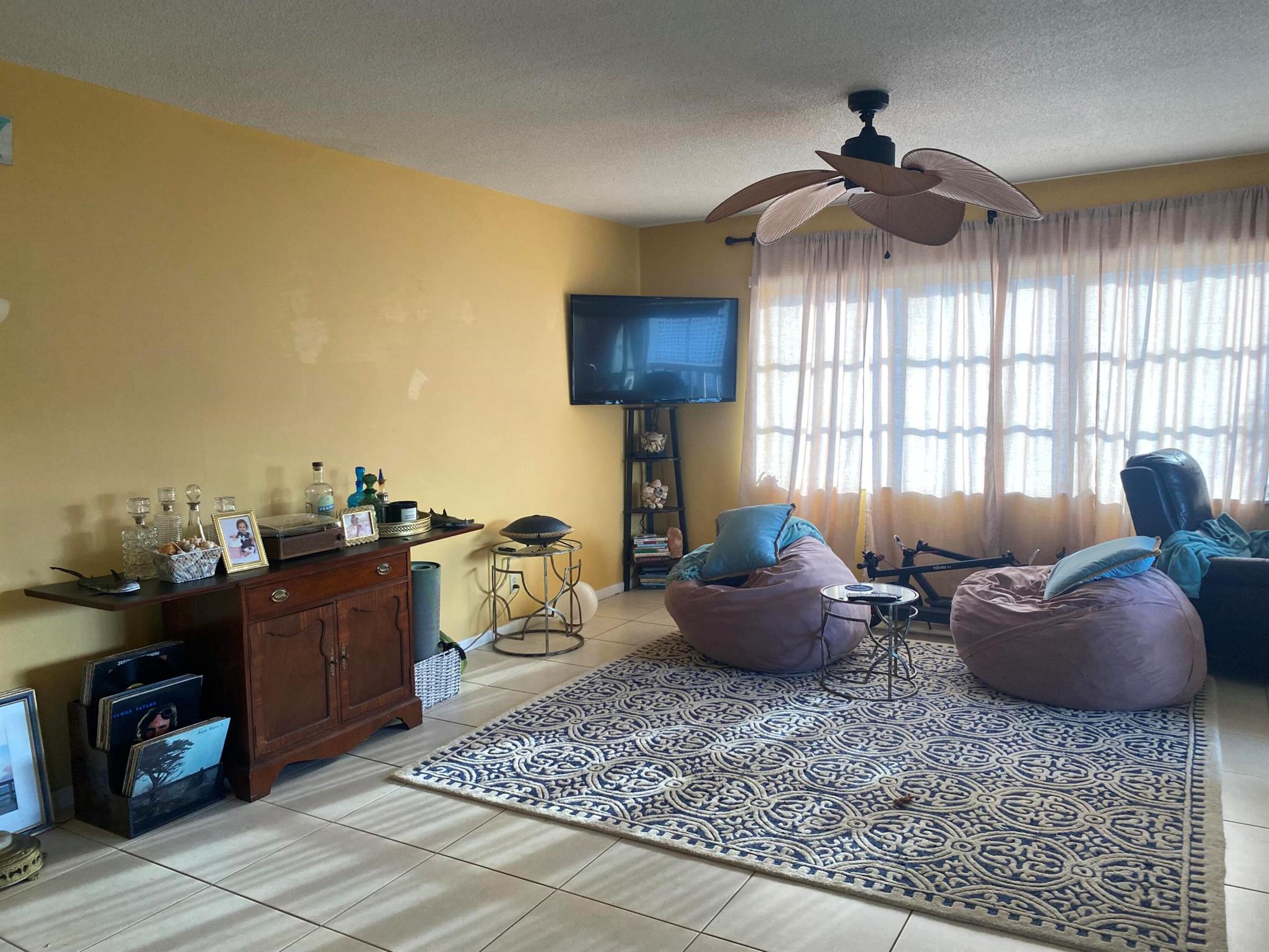 PALM BEACH VILLAS CONDO - Residential