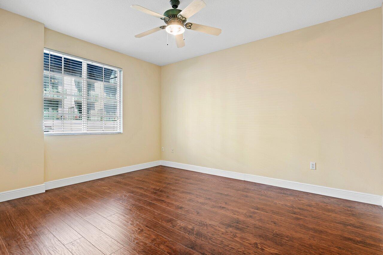 PINEAPPLE GROVE VILLAGE - Residential Lease