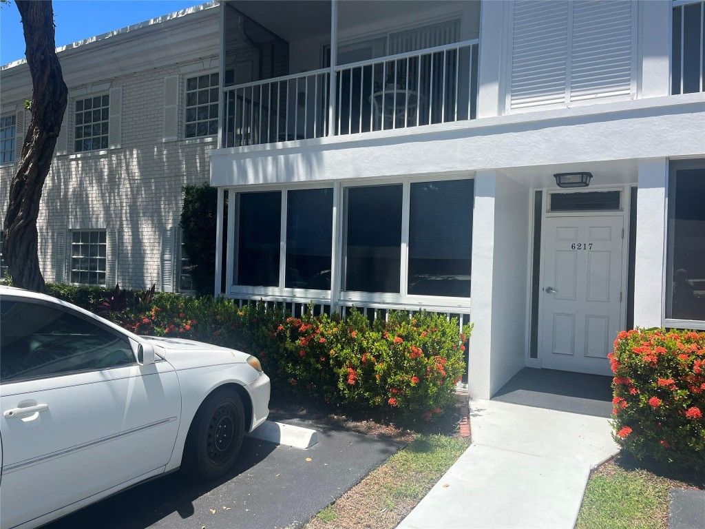 Photo of 6217 Bay Club Drive #1, Fort Lauderdale, FL 33308 (MLS # F10516873)