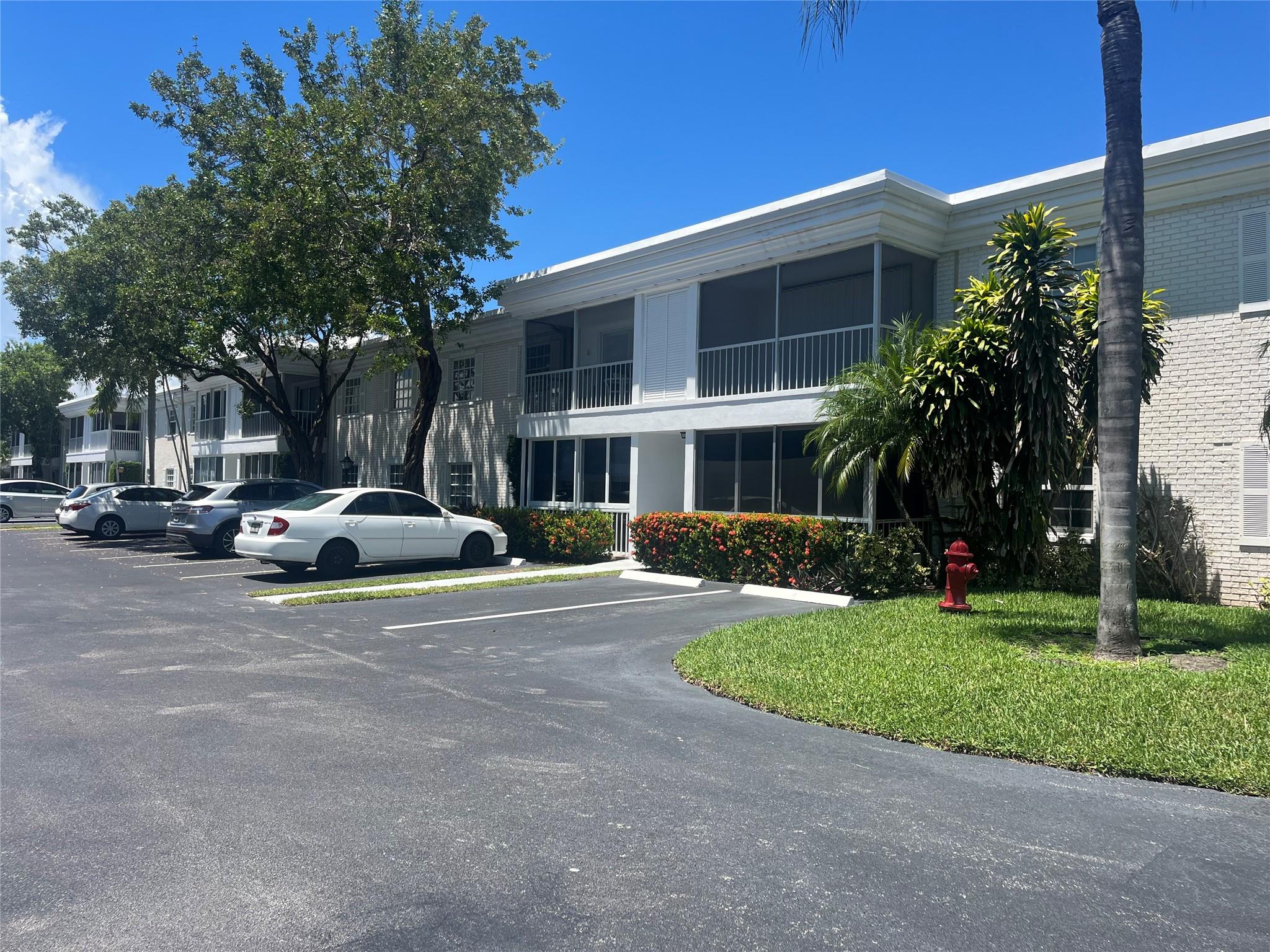 6217 Bay Club Dr 1