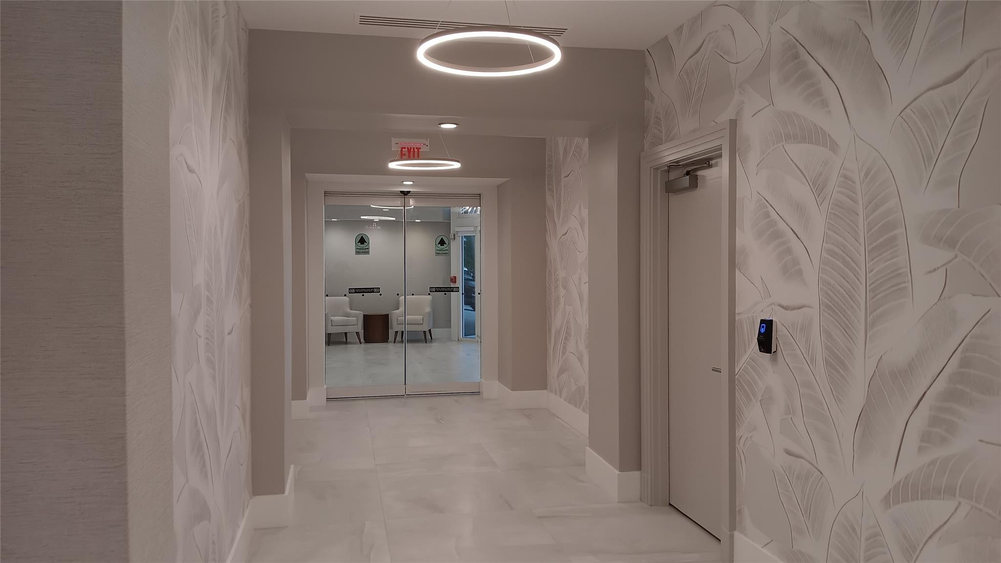 RESIDENCES ON HOLLYWOOD BEACH - Residential