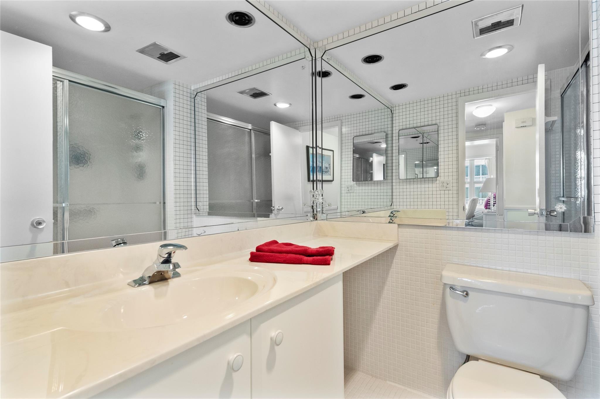 OCEAN SUMMIT CONDO - Residential Lease