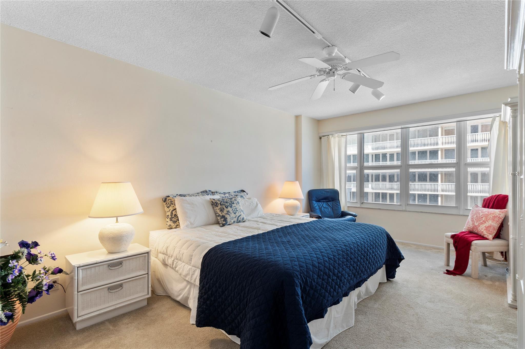 OCEAN SUMMIT CONDO - Residential Lease