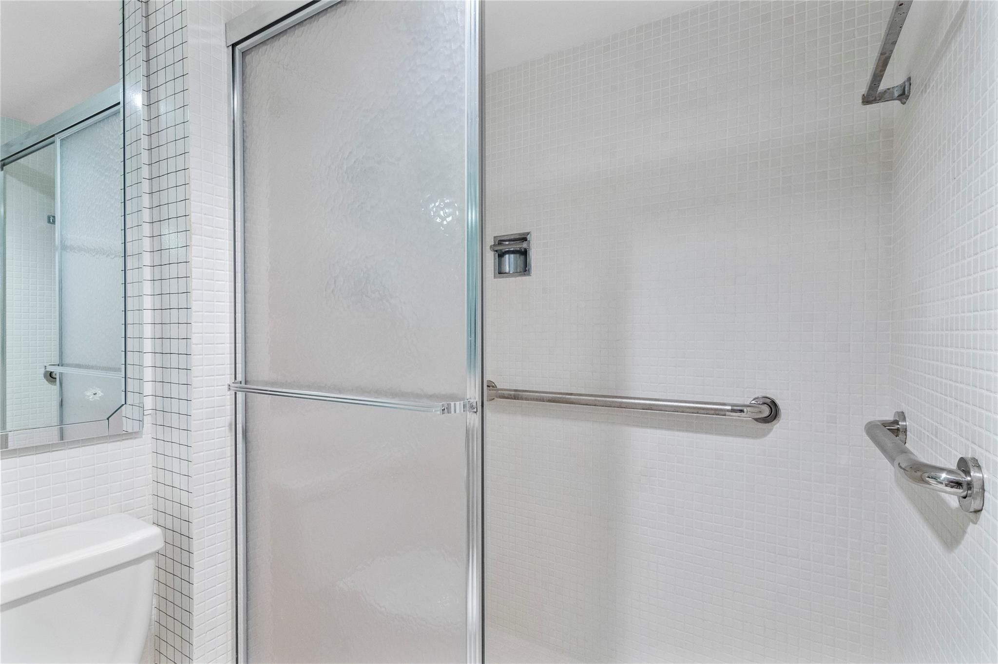 OCEAN SUMMIT CONDO - Residential Lease