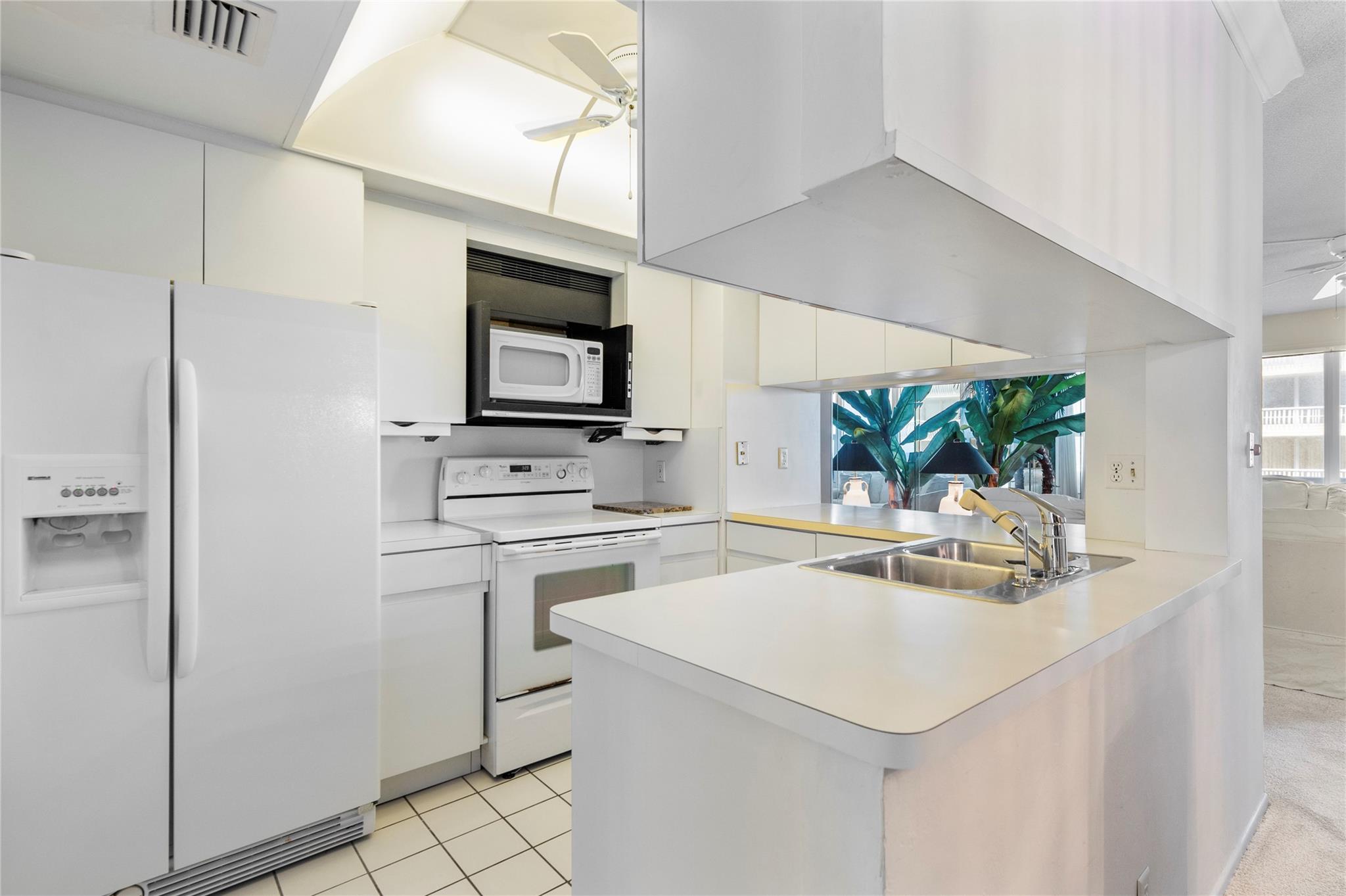 OCEAN SUMMIT CONDO - Residential Lease
