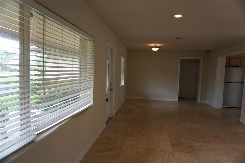 POMPANO ISLES SEC B 31-8 - Residential Lease