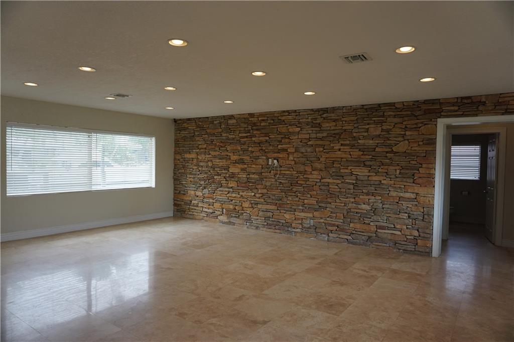 POMPANO ISLES SEC B 31-8 - Residential Lease