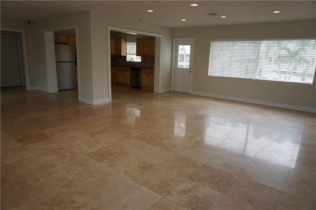 POMPANO ISLES SEC B 31-8 - Residential Lease