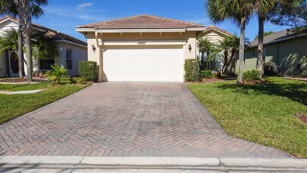 Photo of 10992 SW Dunhill Court, Port Saint Lucie, FL 34987 (MLS # R10763828)