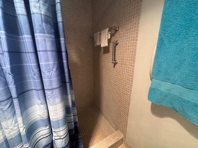 KINGS POINT BURGUNDY CONDOS - Residential