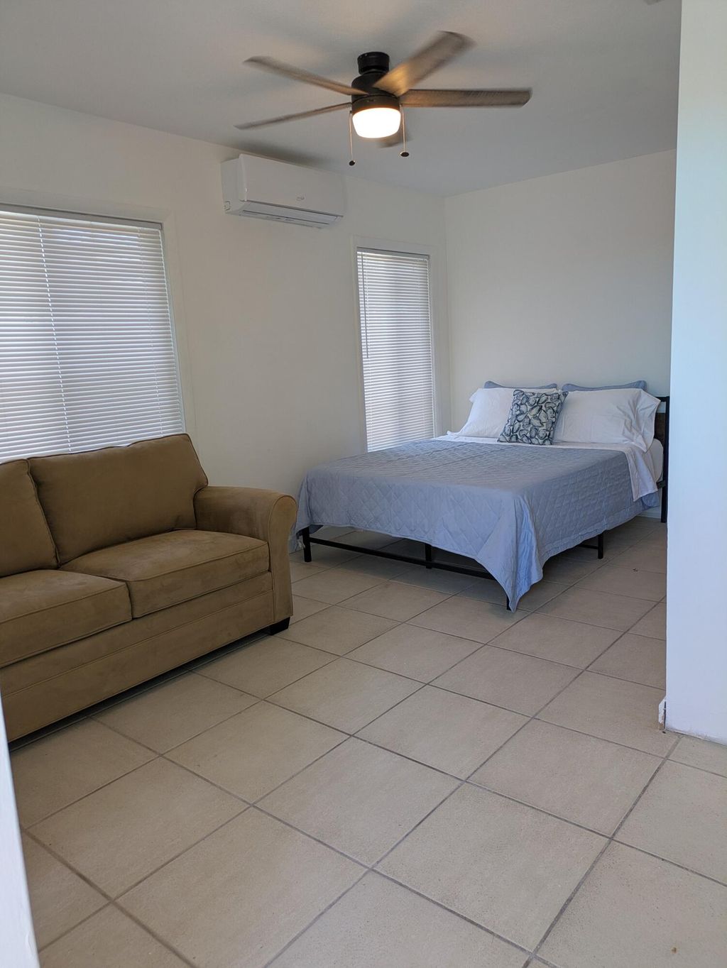 Photo of 3312 SE 4th Street #3, Pompano Beach, FL 33062 (MLS # B26027371)