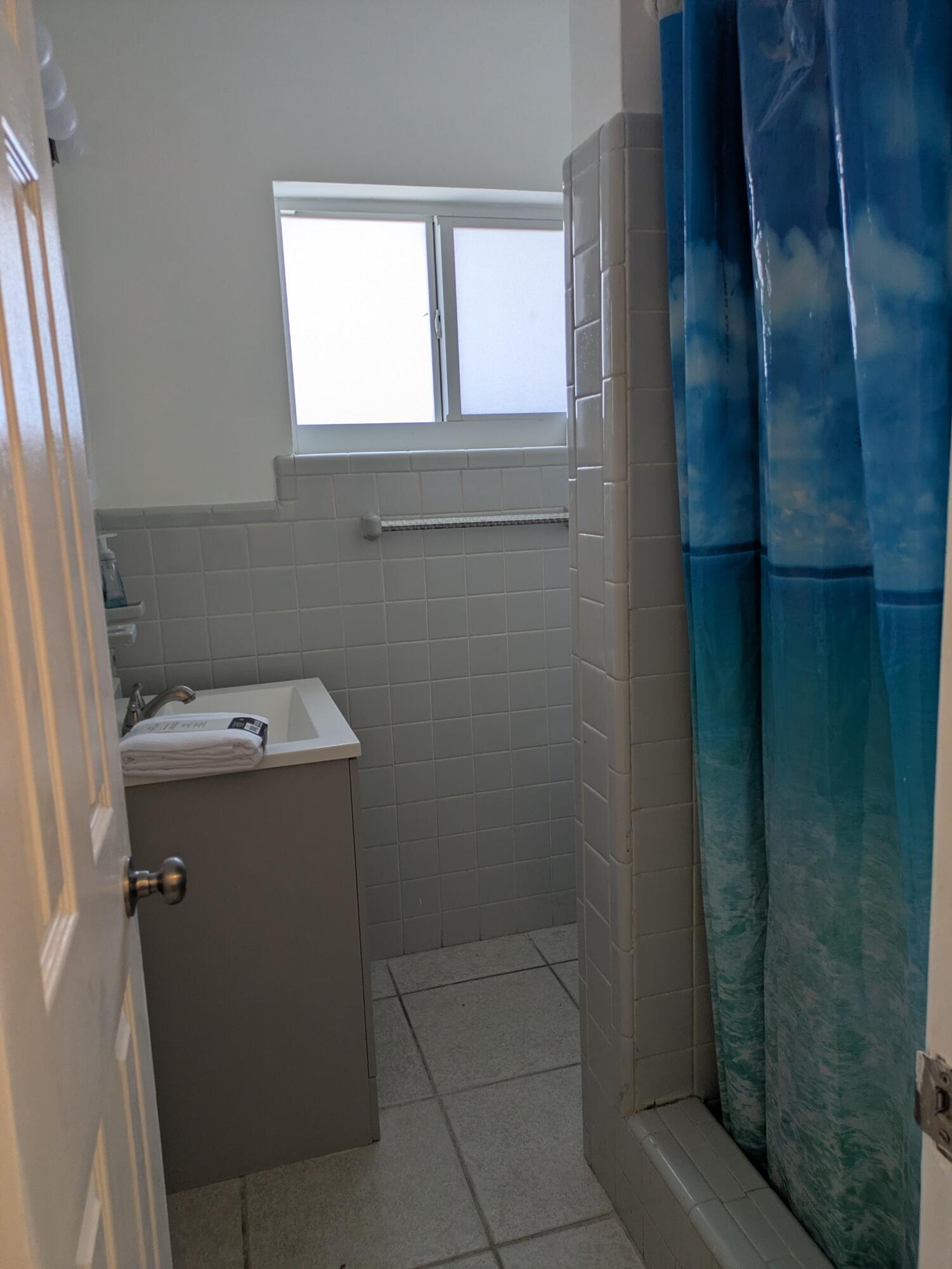 BLOUNT BROS POMPANO BEACH - Residential Lease