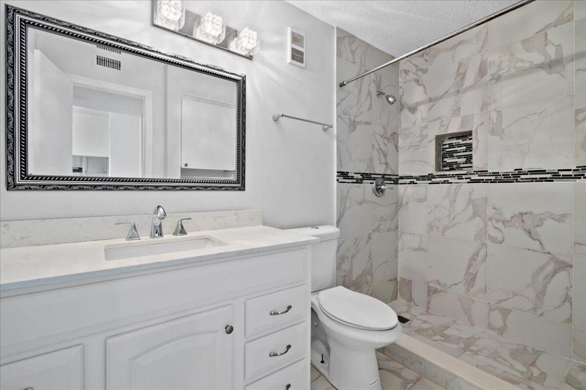 BOYNTON LANDINGS - Residential