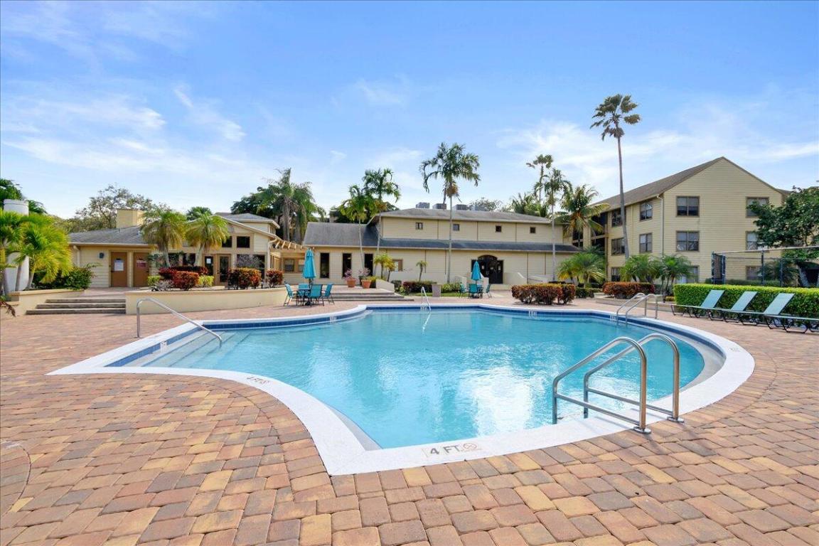 BOYNTON LANDINGS - Residential