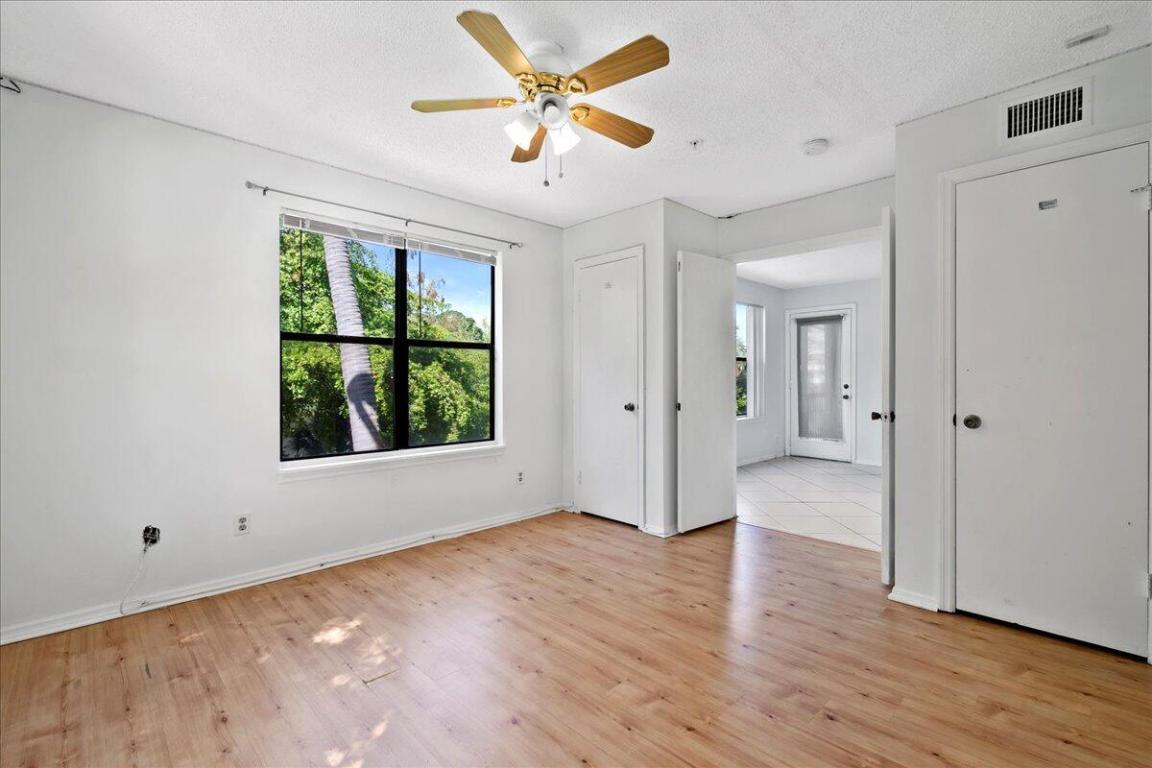 BOYNTON LANDINGS - Residential