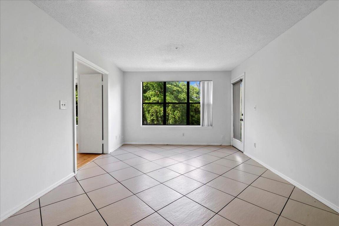 BOYNTON LANDINGS - Residential