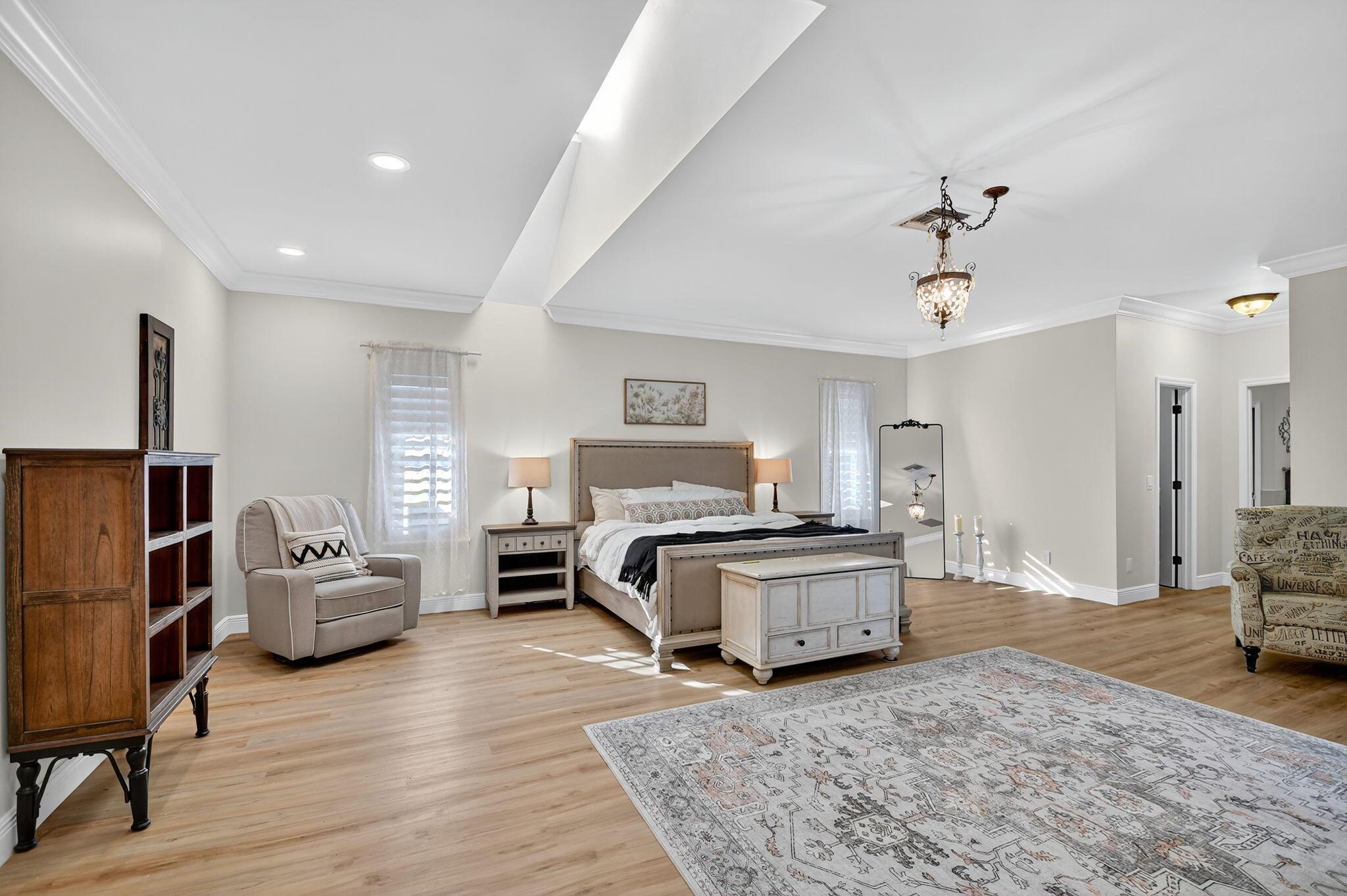 PINEWOOD OF WELLINGTON - Residential Lease