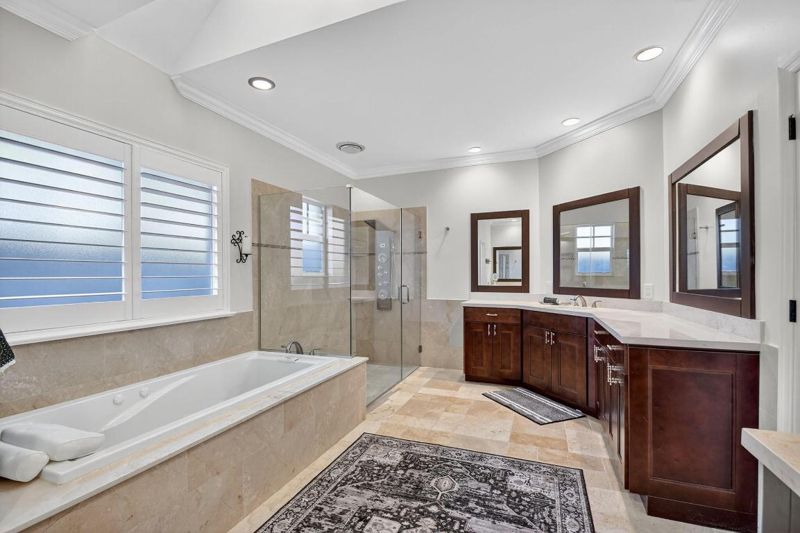 PINEWOOD OF WELLINGTON - Residential Lease