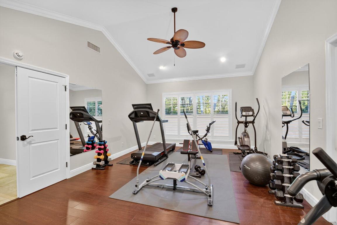 PINEWOOD OF WELLINGTON - Residential Lease