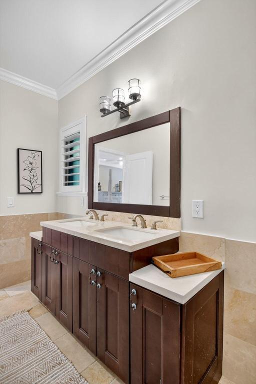 PINEWOOD OF WELLINGTON - Residential Lease