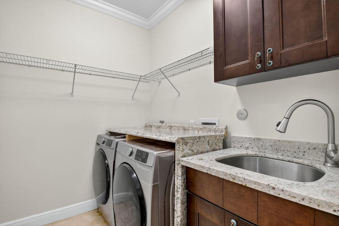 PINEWOOD OF WELLINGTON - Residential Lease