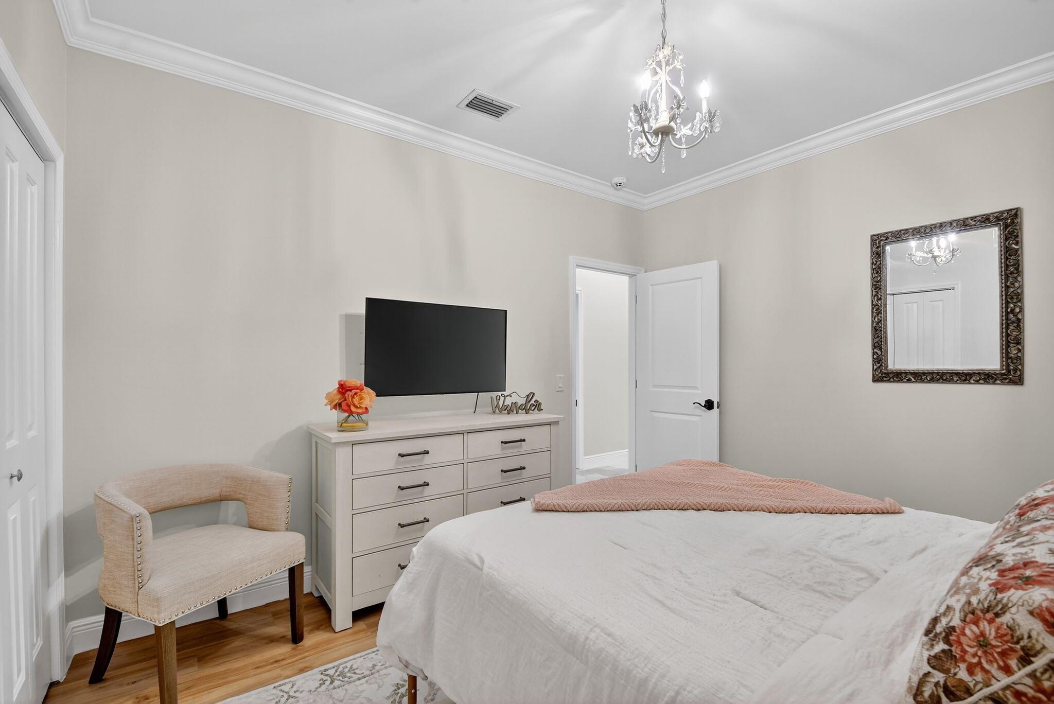 PINEWOOD OF WELLINGTON - Residential Lease