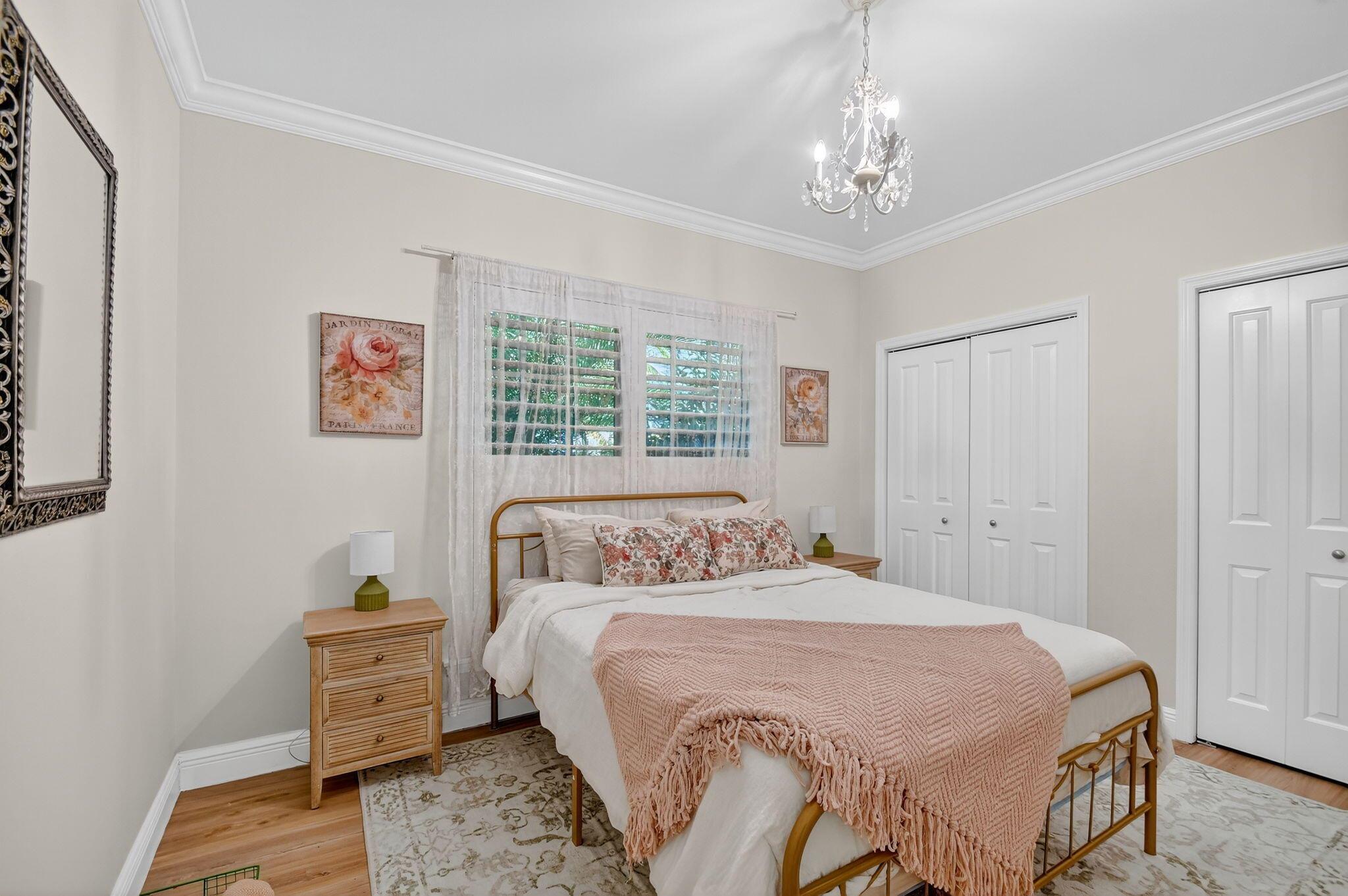 PINEWOOD OF WELLINGTON - Residential Lease