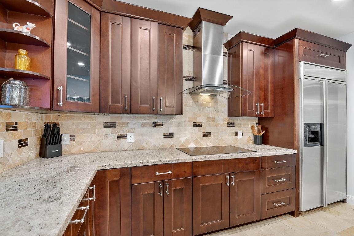 PINEWOOD OF WELLINGTON - Residential Lease