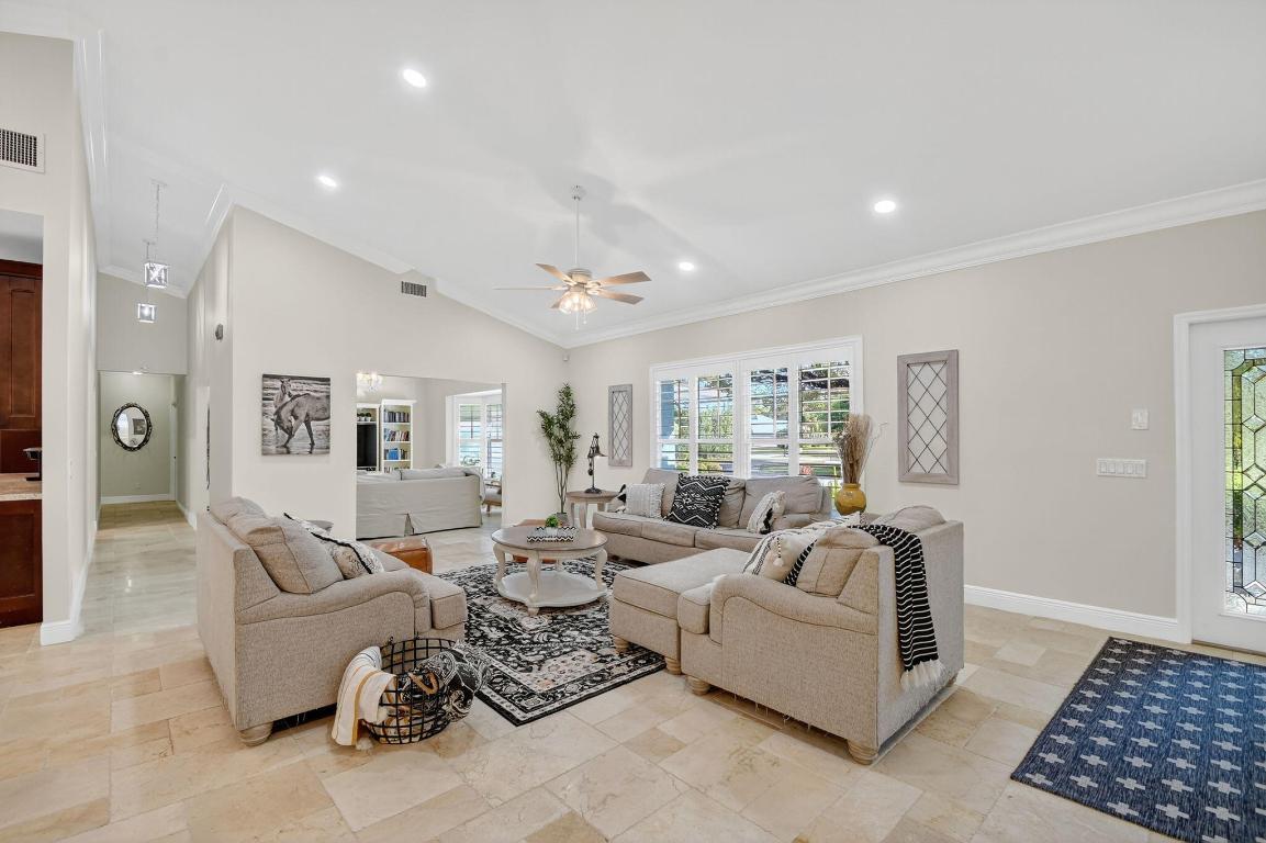 PINEWOOD OF WELLINGTON - Residential Lease