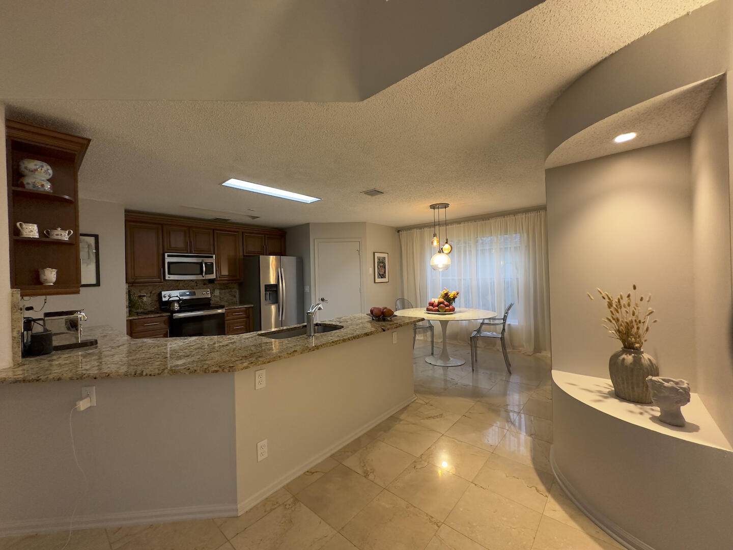 WOODS WALK 3 - Residential Lease