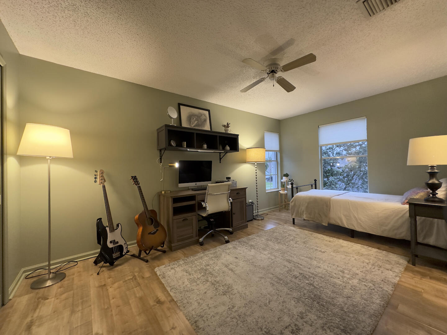 WOODS WALK 3 - Residential Lease