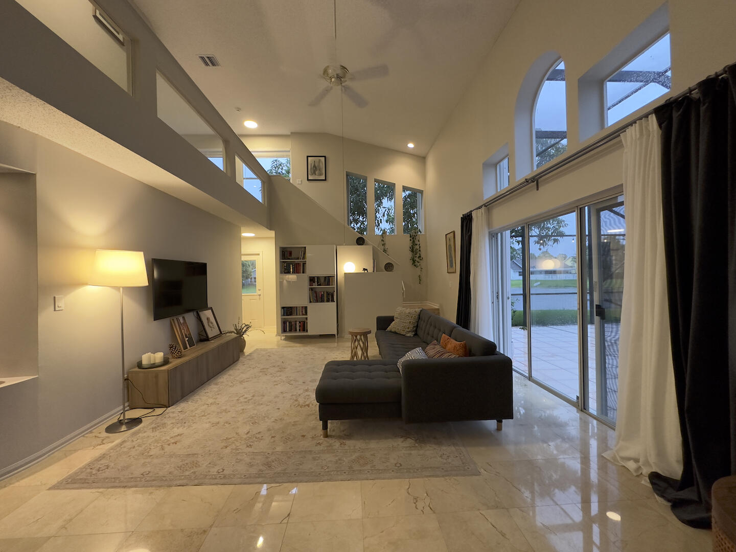 WOODS WALK 3 - Residential Lease