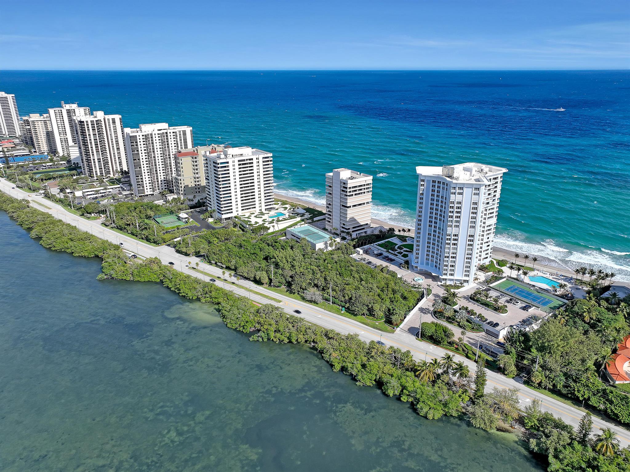 CORNICHE CONDO - Residential