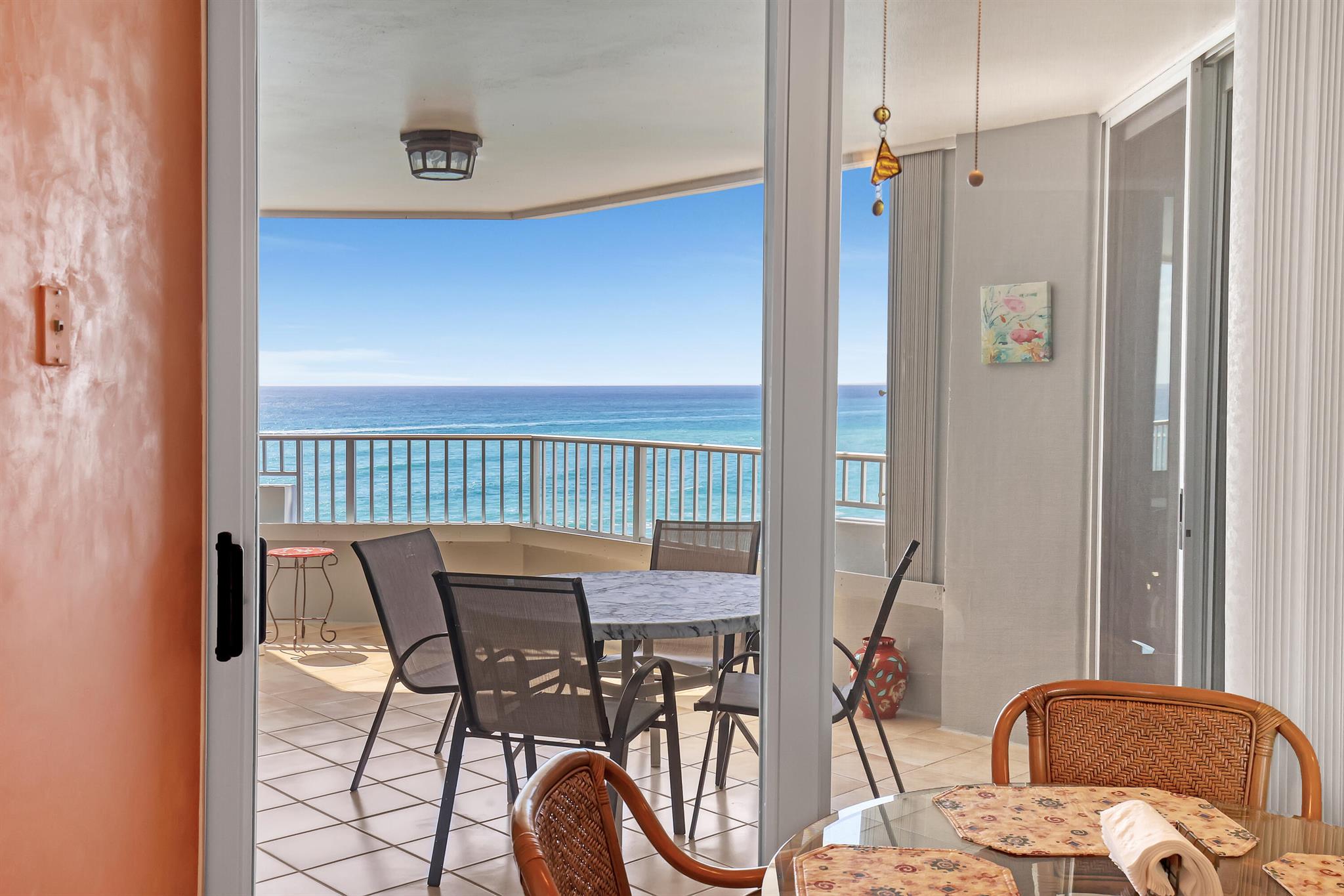 CORNICHE CONDO - Residential