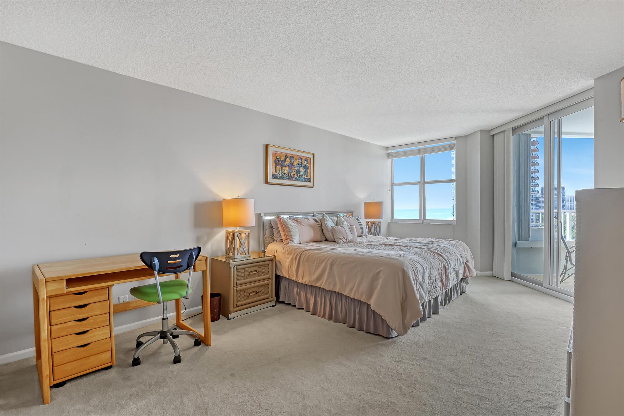 CORNICHE CONDO - Residential
