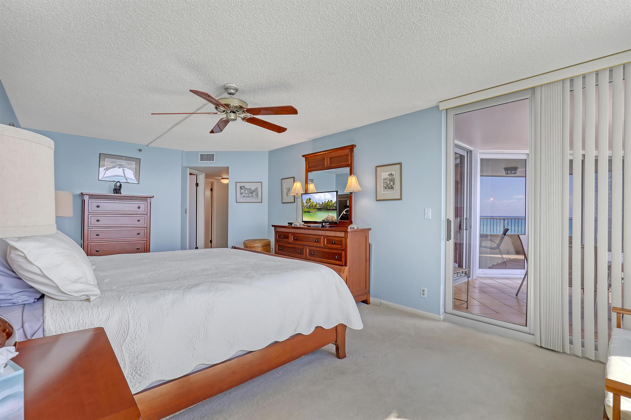 CORNICHE CONDO - Residential