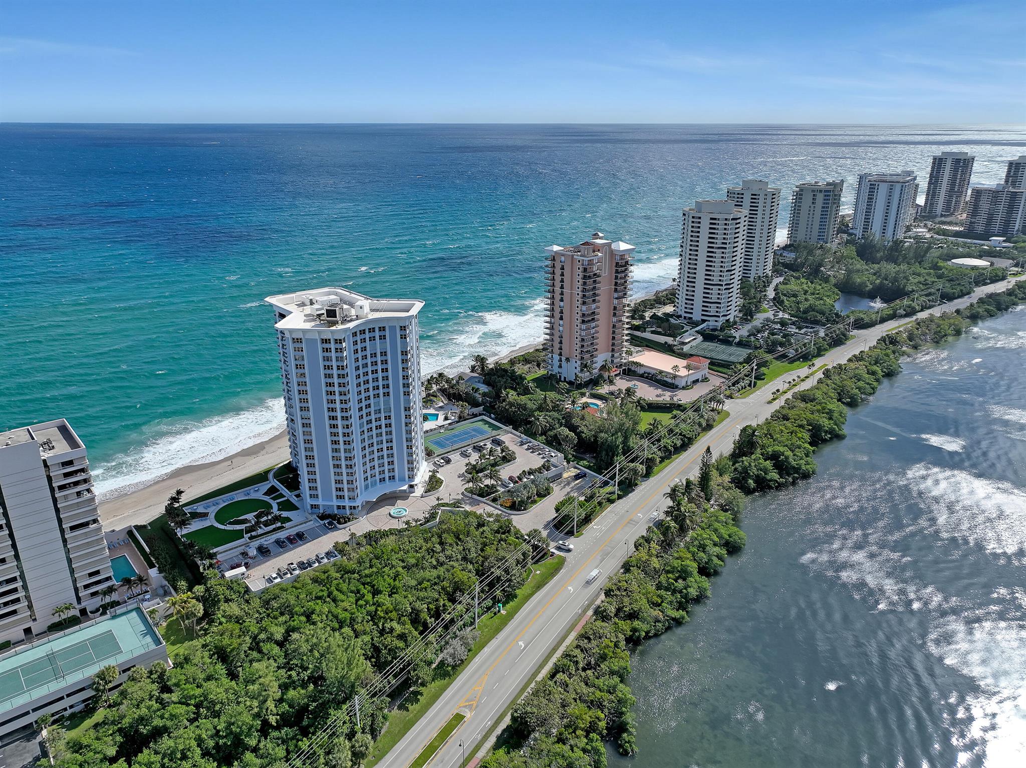 CORNICHE CONDO - Residential