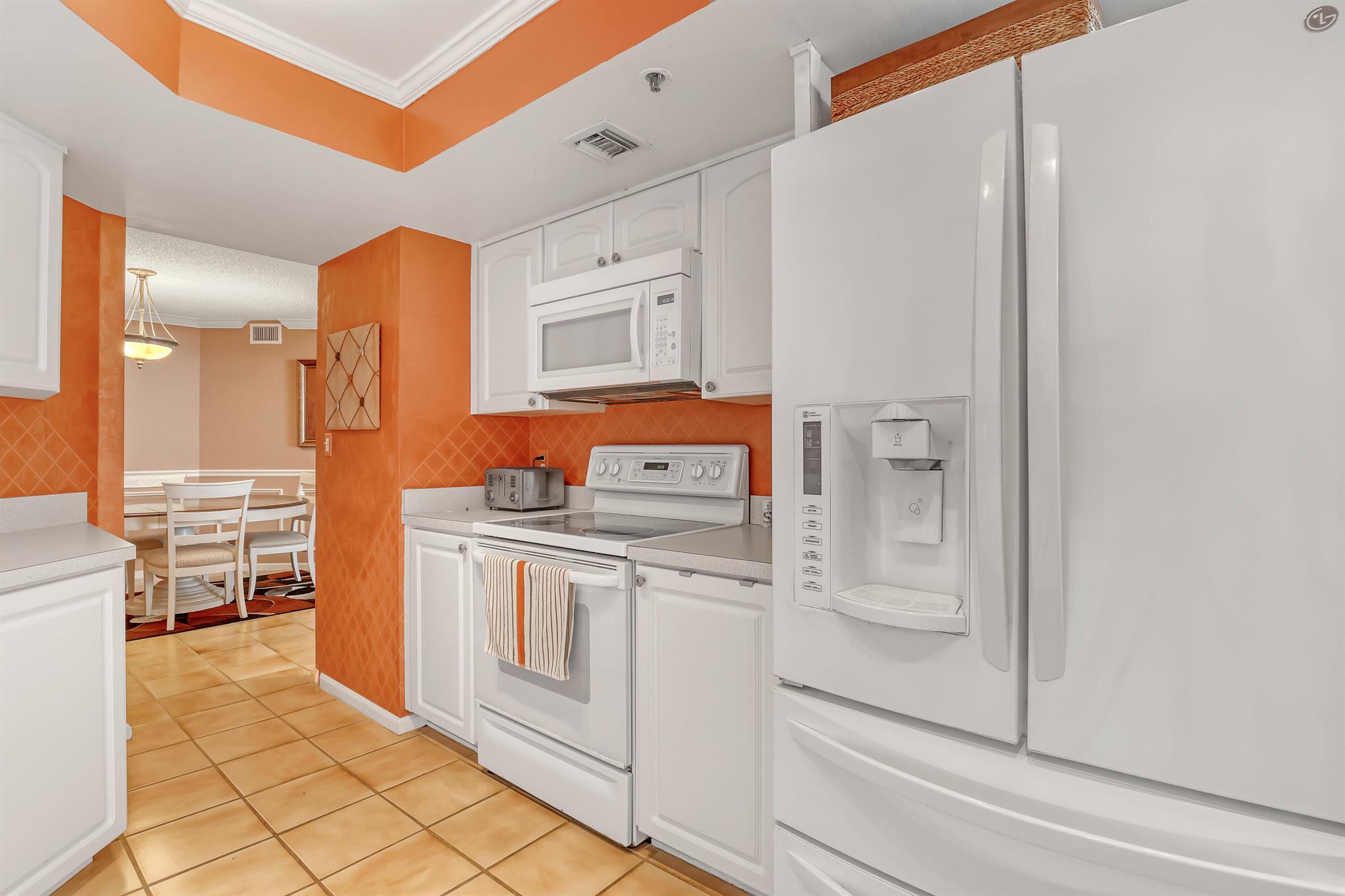 CORNICHE CONDO - Residential