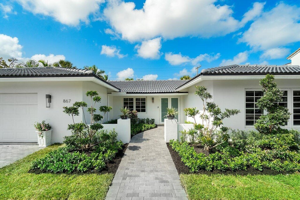 Photo of 867 Malaga Drive, Boca Raton, FL 33432 (MLS # R11091860)