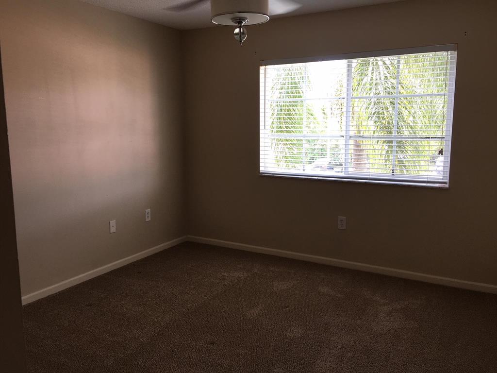 PORTOFINO AT JENSEN BCH C - Residential Lease