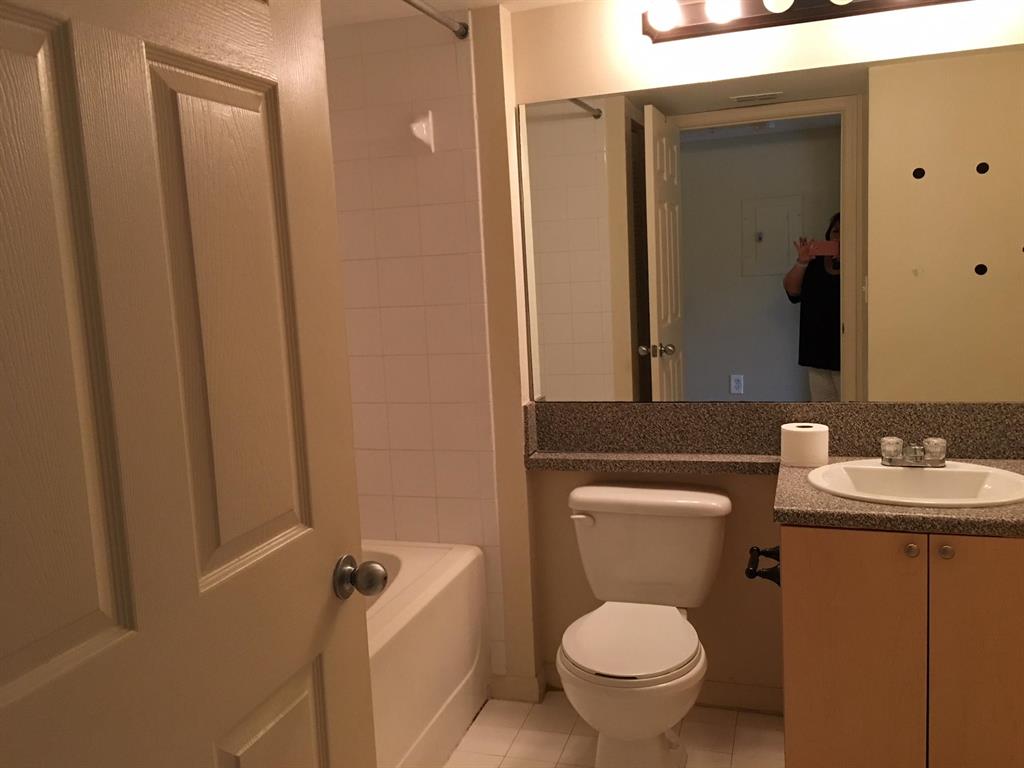 PORTOFINO AT JENSEN BCH C - Residential Lease