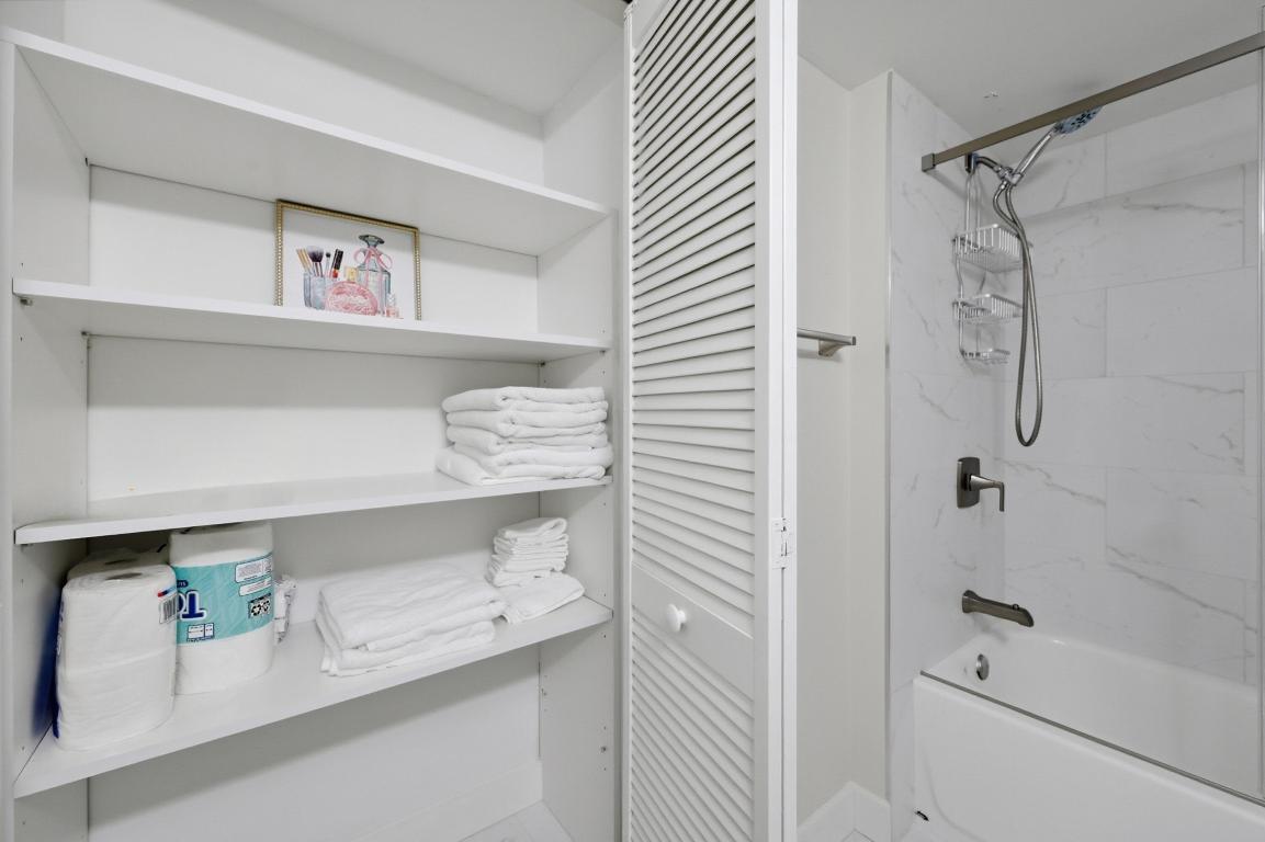 HOLIDAY VILLAGE OF CORAL SPRINGS - Residential