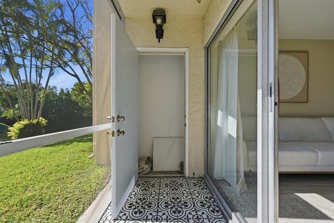 HOLIDAY VILLAGE OF CORAL SPRINGS - Residential