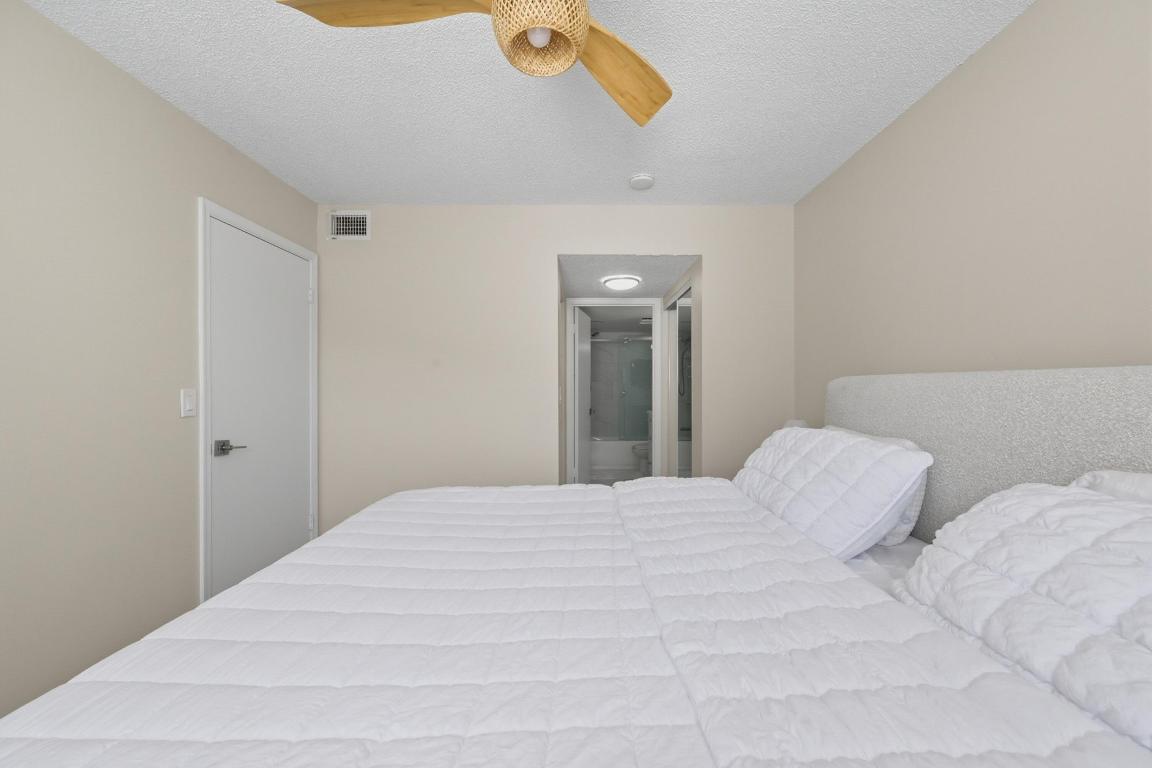 HOLIDAY VILLAGE OF CORAL SPRINGS - Residential