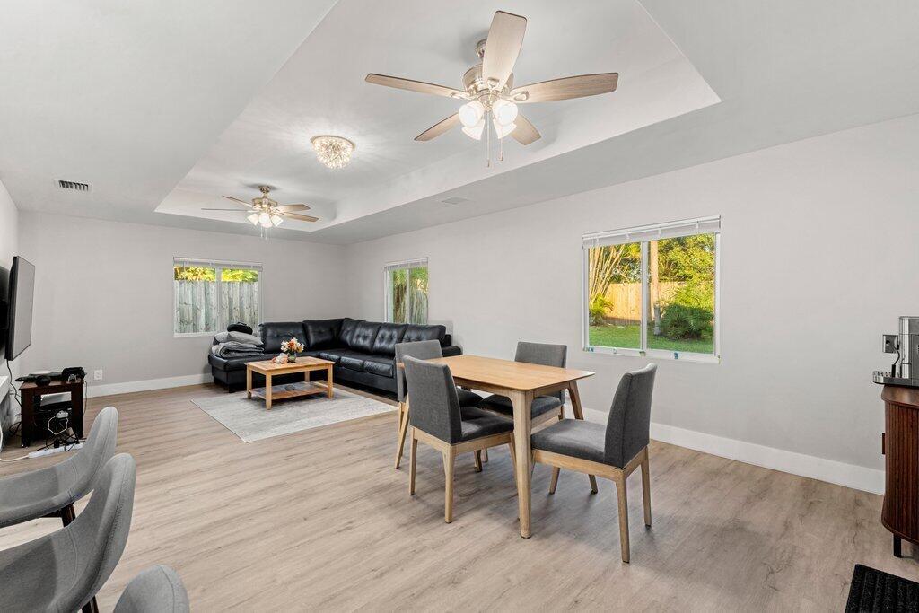 COUNTERPOINT ESTATES 10 - Residential