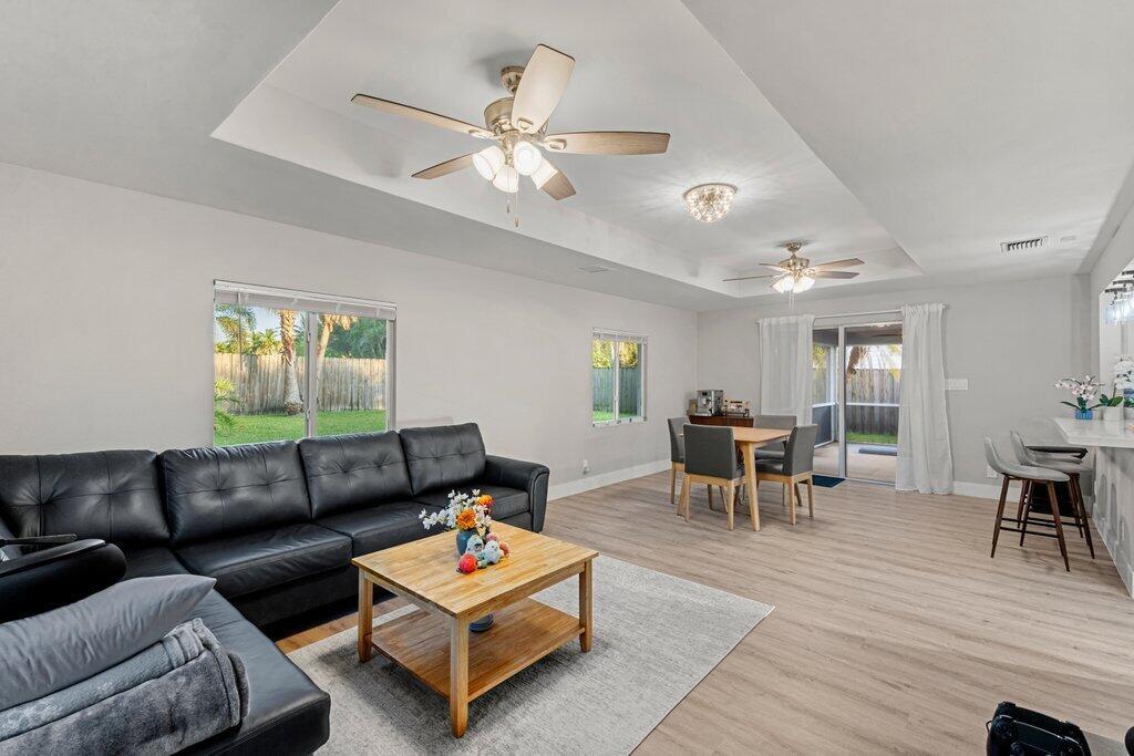 COUNTERPOINT ESTATES 10 - Residential