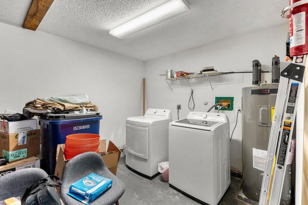 COUNTERPOINT ESTATES 10 - Residential