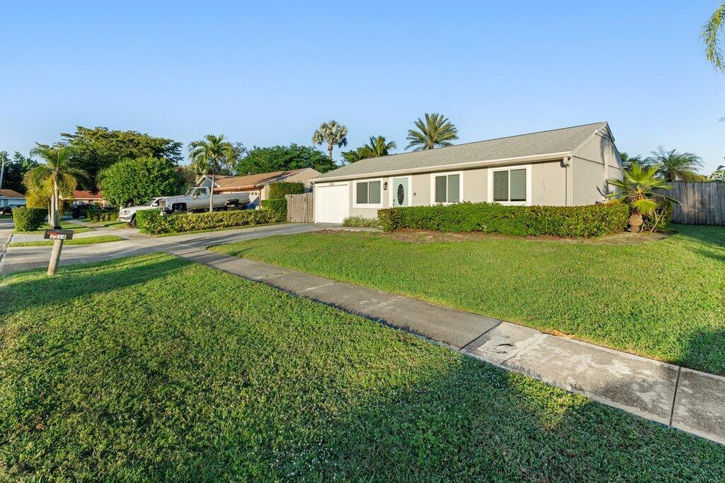 COUNTERPOINT ESTATES 10 - Residential