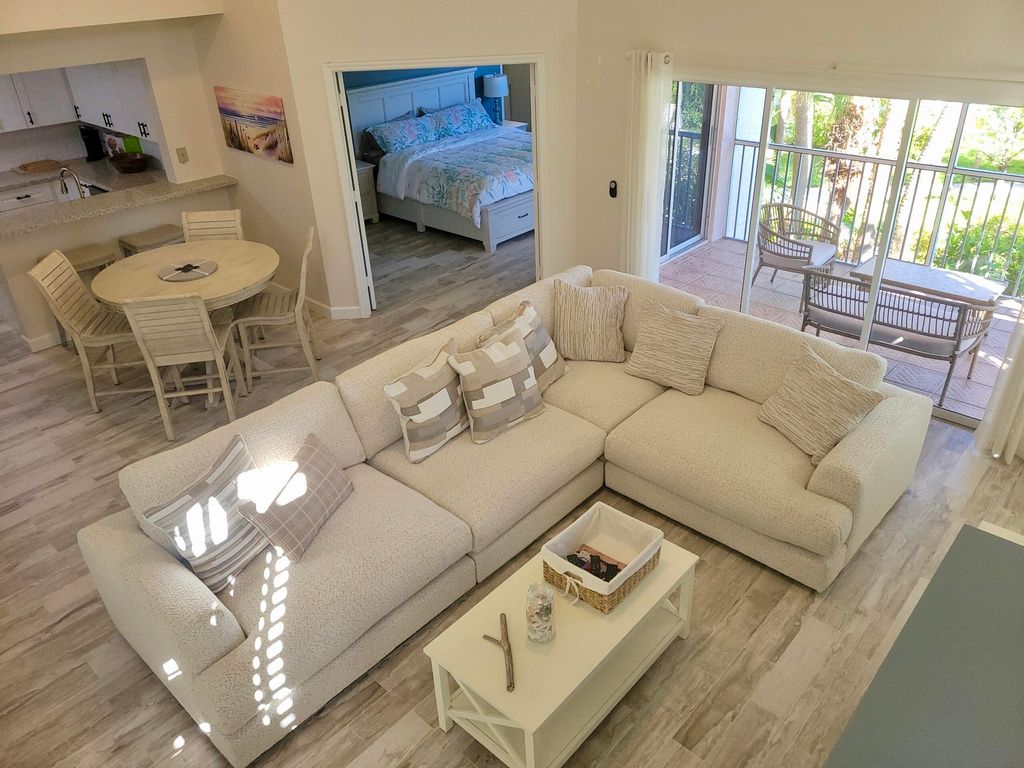 Photo of 3108 Fairway Drive N, Jupiter, FL 33477 (MLS # B26026625)